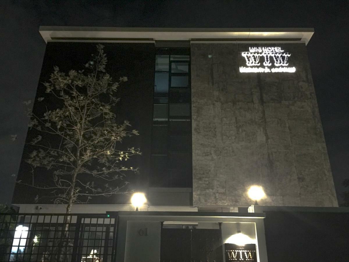 Wiw Mini Hotel Bangkok Exterior photo